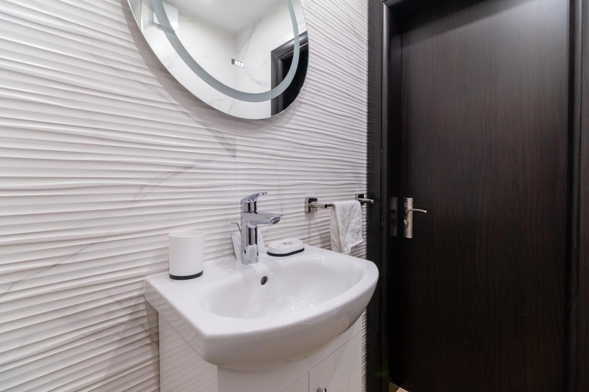 1-Bedroom Apartment With Free Private Parking Пловдив Экстерьер фото